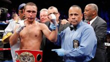 <p>Казахстан получает пояс WBC Silver от Сергея Липинца.</p>
