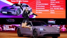 Елена Рыбакина: внушительный куш и Porsche за победу на турнире в Германии