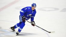<p>Роман Савченко, хоккеист, продолжит выступать за «Номад».</p>