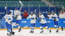 Историческая победа: юношеская сборная Казахстана по хоккею завоевывает бронзу