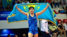 Казахстанский чемпион мира признан лучшим борцом октября
