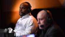 Кормье, легенда UFC, предлагает соперников для Махачева
