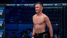 Официальный дебют казахстанского бойца в UFC против брата Хабиба Нурмагомедова