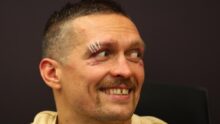 Промоутер Усика отрицает слухи о переломе челюсти боксера